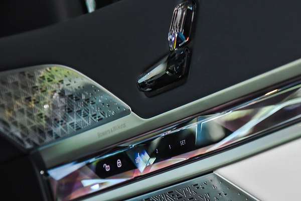 2023 BMW i7 xDrive60 M Sport G70