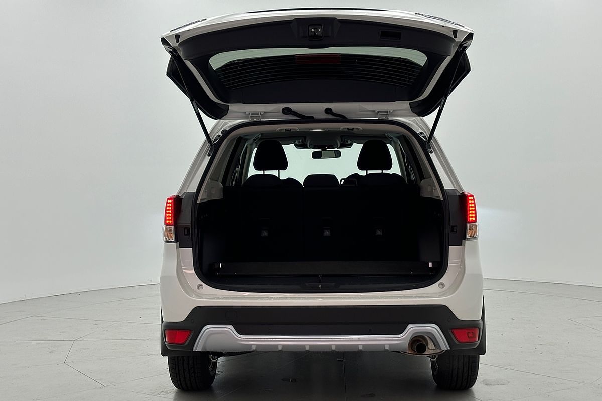 2025 Subaru Forester Hybrid L S5