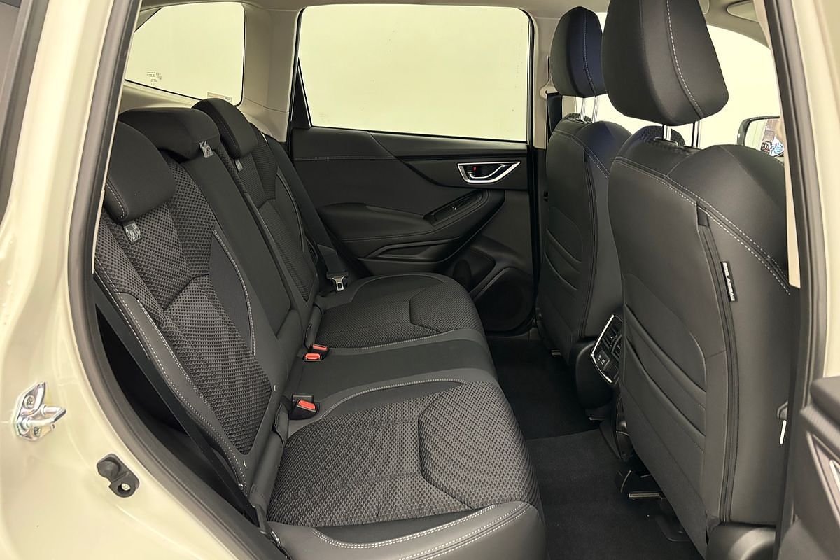 2025 Subaru Forester Hybrid L S5