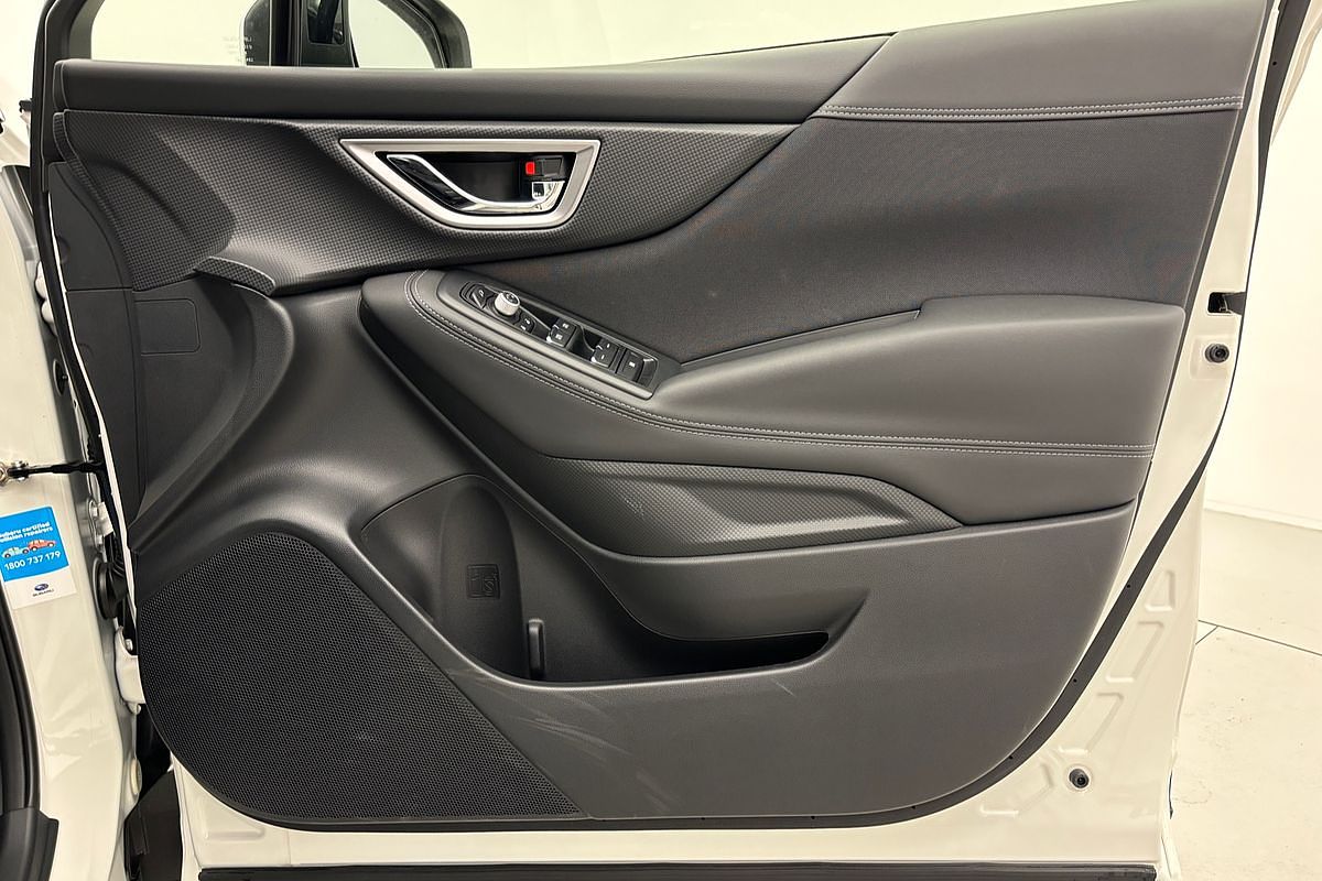 2025 Subaru Forester Hybrid L S5