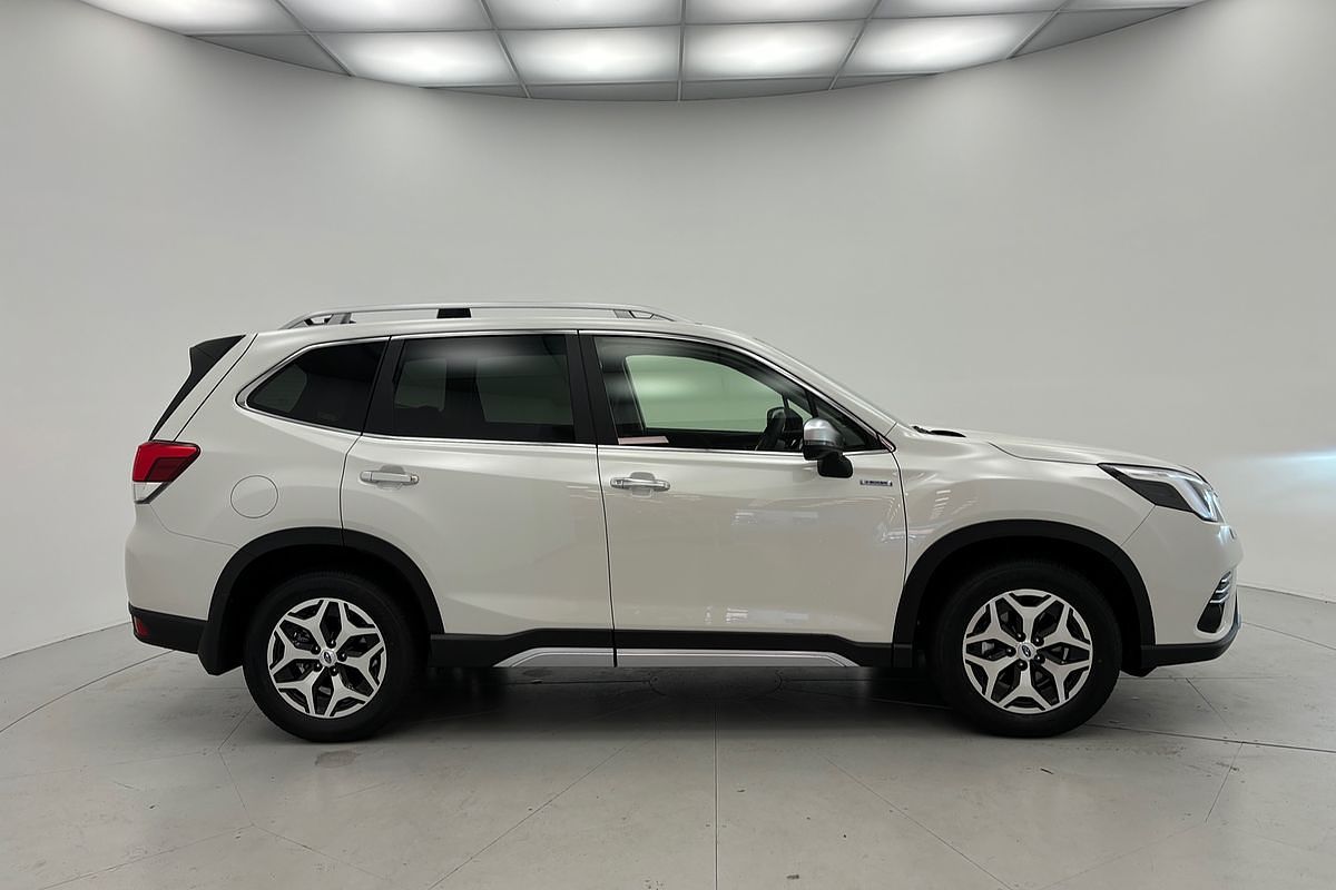 2025 Subaru Forester Hybrid L S5