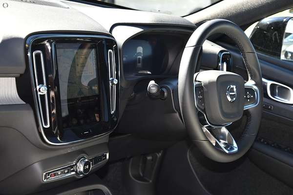 2025 Volvo EX40 Ultra Single Motor Extended Range