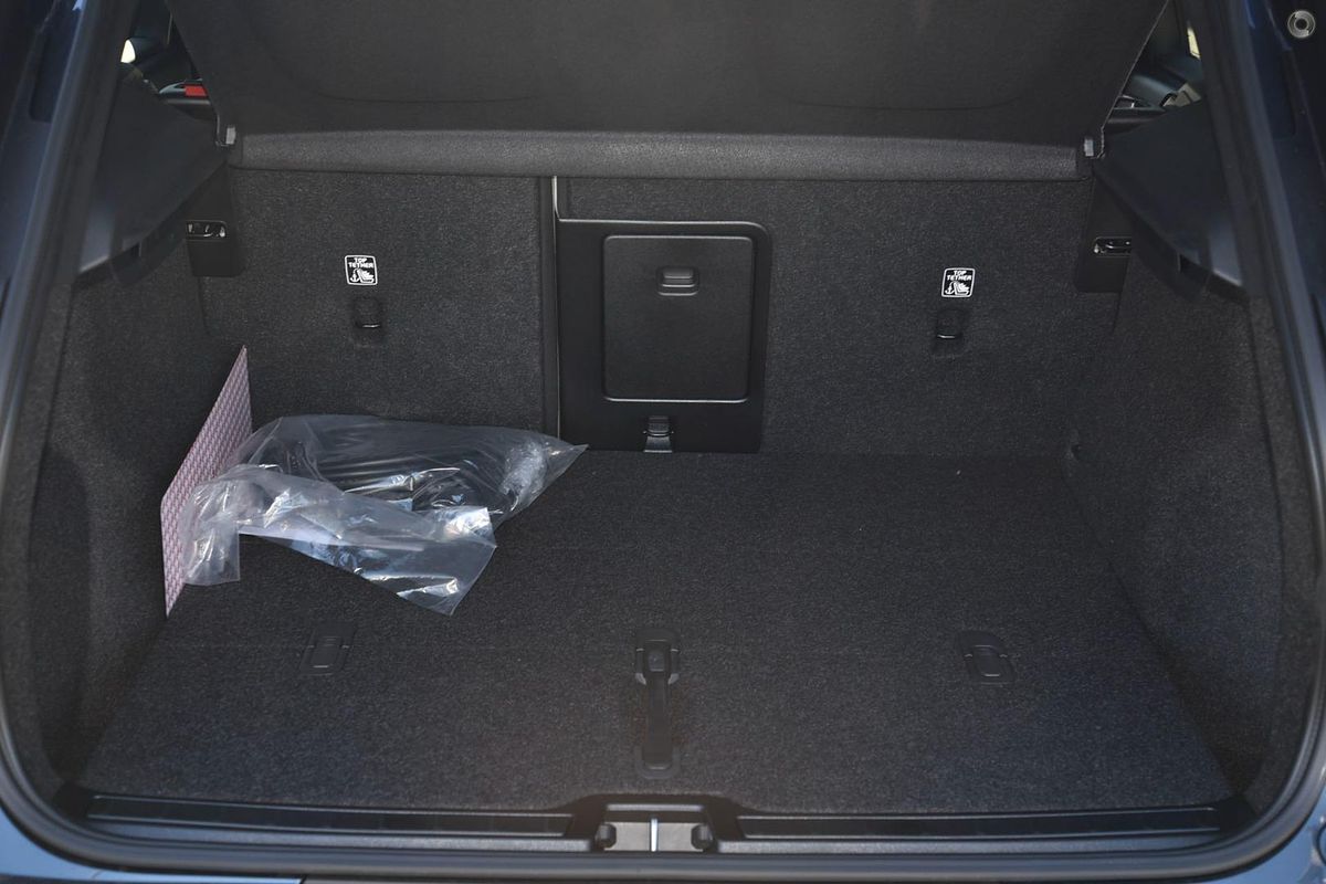 2025 Volvo EX40 Ultra Single Motor Extended Range