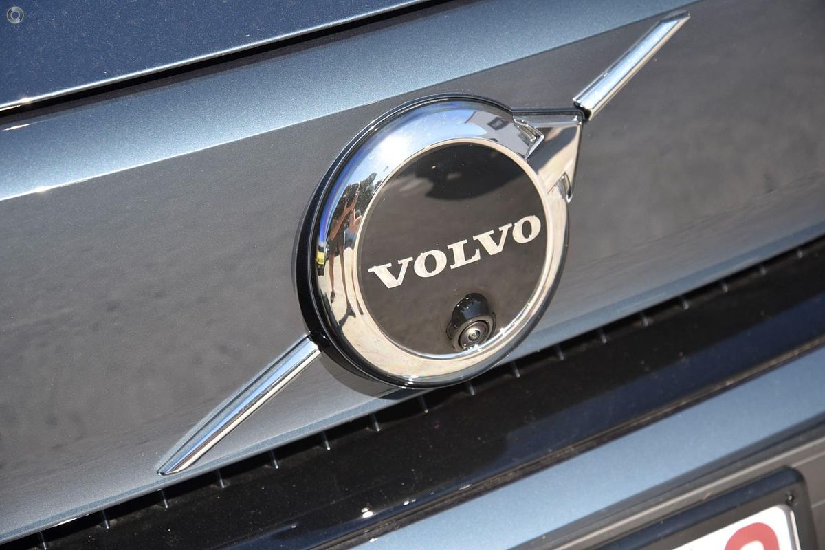 2025 Volvo EX40 Ultra Single Motor Extended Range