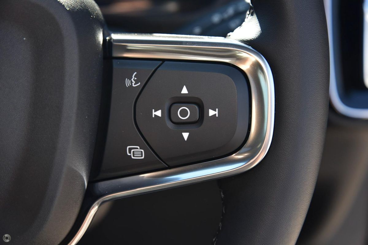 2025 Volvo EX40 Ultra Single Motor Extended Range