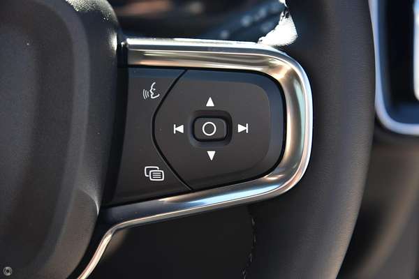 2025 Volvo EX40 Ultra Single Motor Extended Range