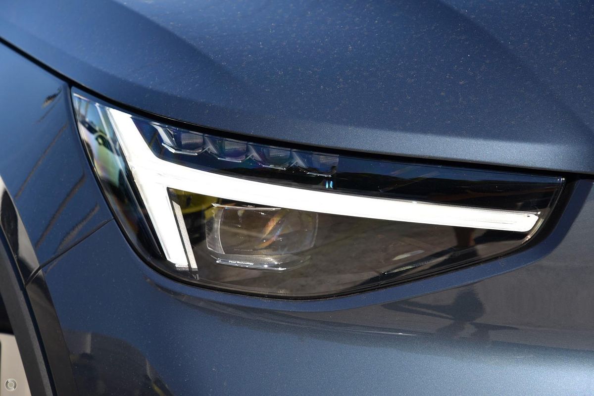 2025 Volvo EX40 Ultra Single Motor Extended Range