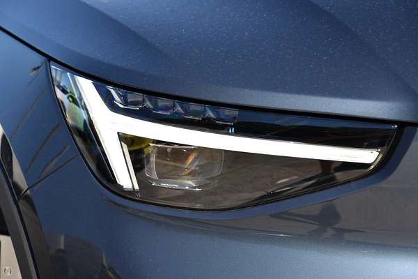 2025 Volvo EX40 Ultra Single Motor Extended Range