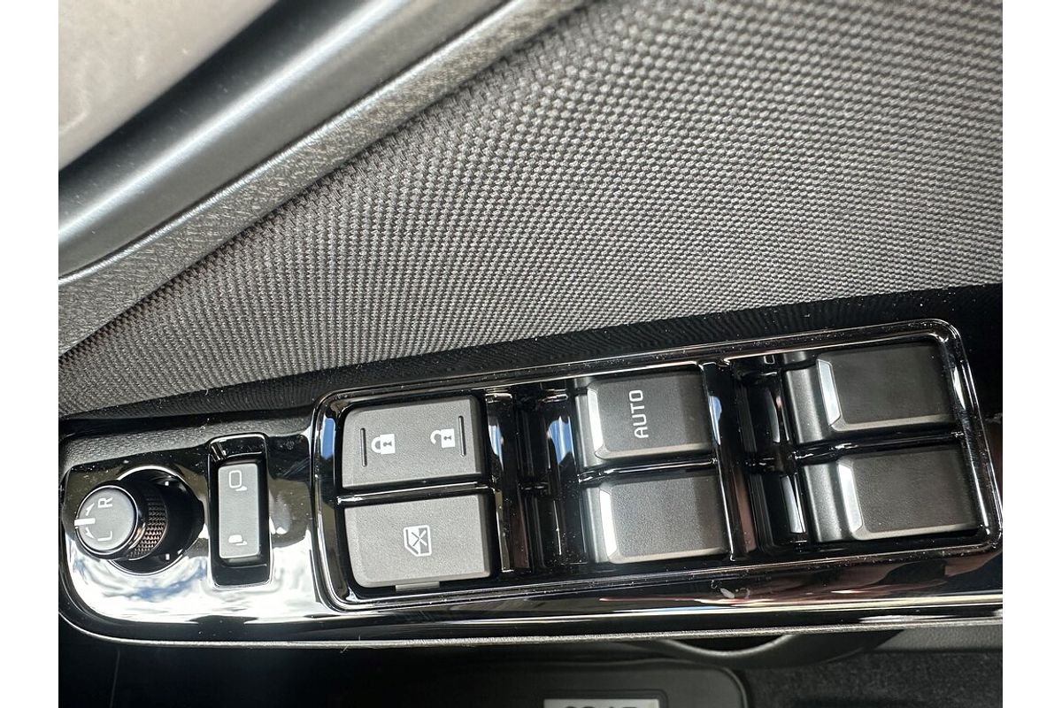 Mazda BT-50 G 6AUTO 3.0L DUAL CAB PICKUP XTR 4X4 - DEMO WITH PRICE DROP - THIS ONE ONLY !!!!