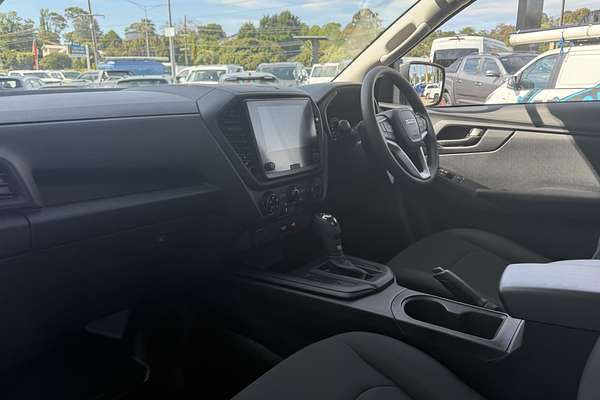 2025 Isuzu D-MAX SX High Ride Rear Wheel Drive