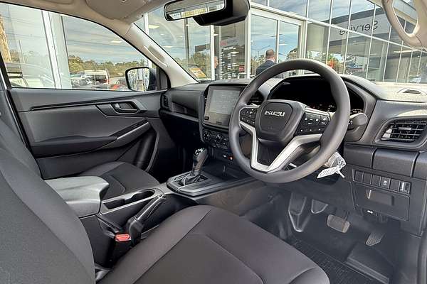 2025 Isuzu D-MAX SX High Ride Rear Wheel Drive