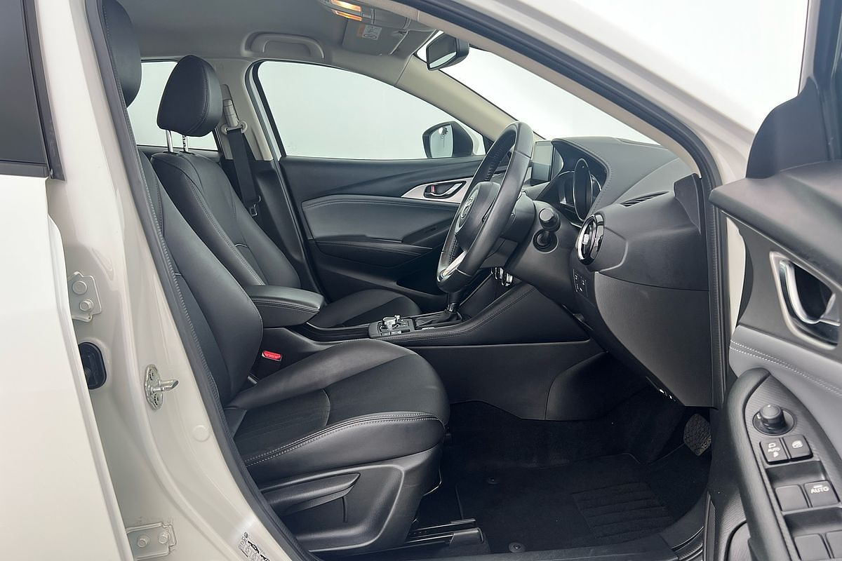 2020 Mazda CX-3 sTouring DK