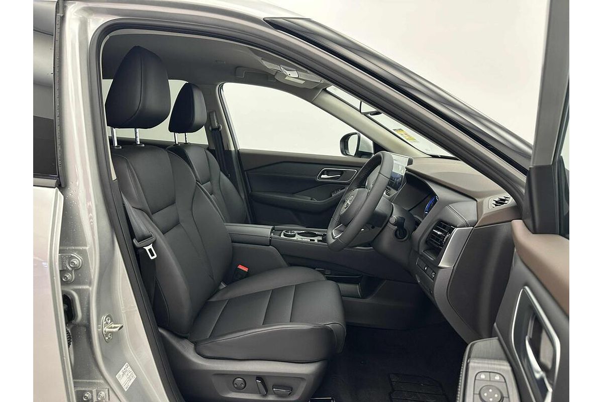 2025 Nissan X-TRAIL ST-L e-POWER T33