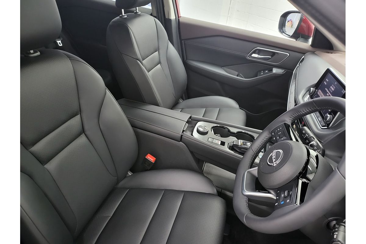 2025 Nissan X-TRAIL ST-L e-POWER T33