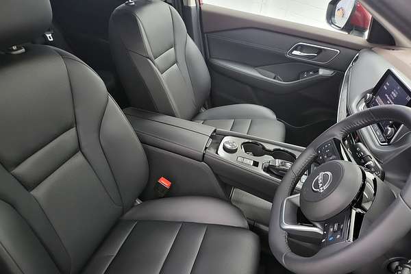 2025 Nissan X-TRAIL ST-L e-POWER T33