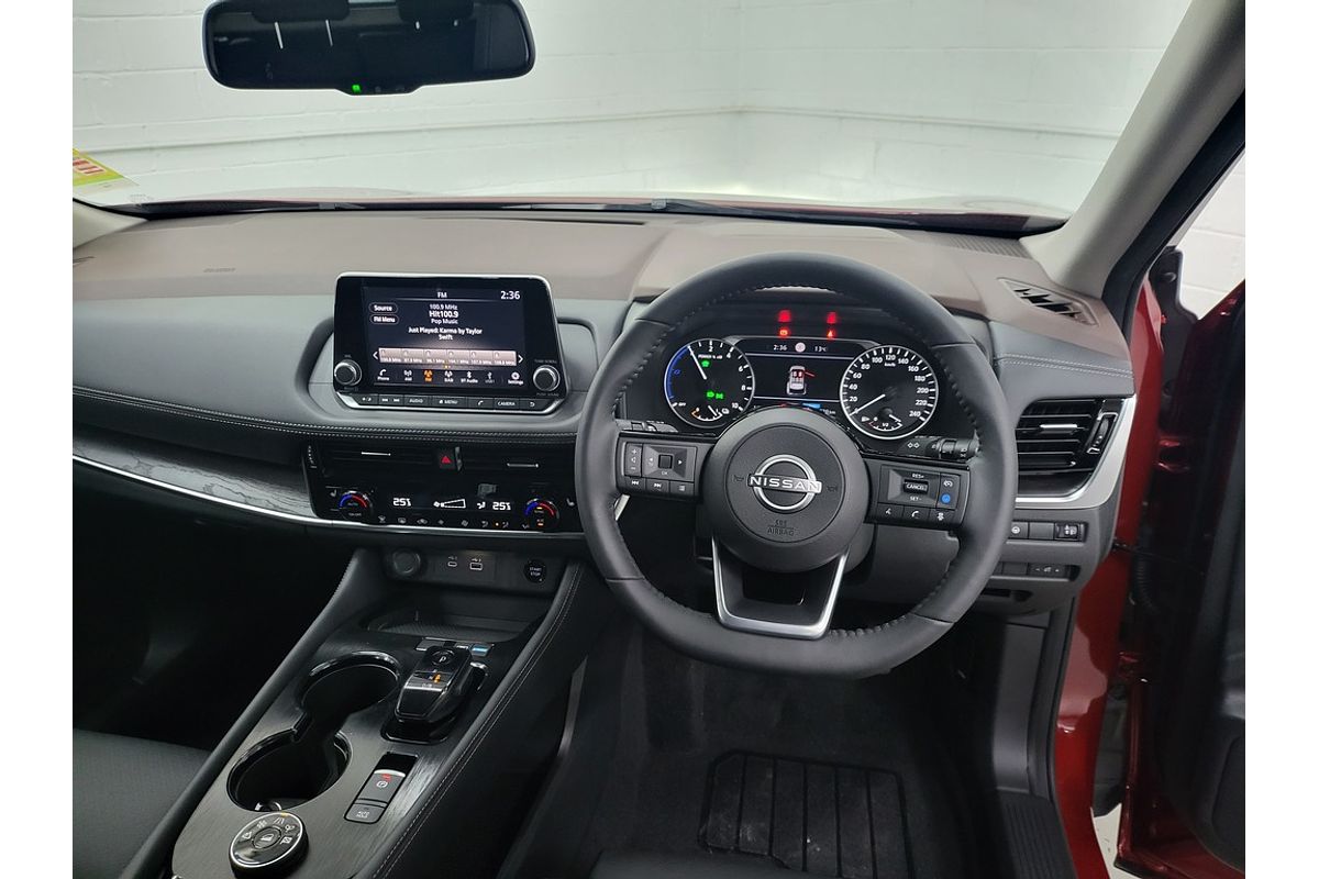 2025 Nissan X-TRAIL ST-L e-POWER T33