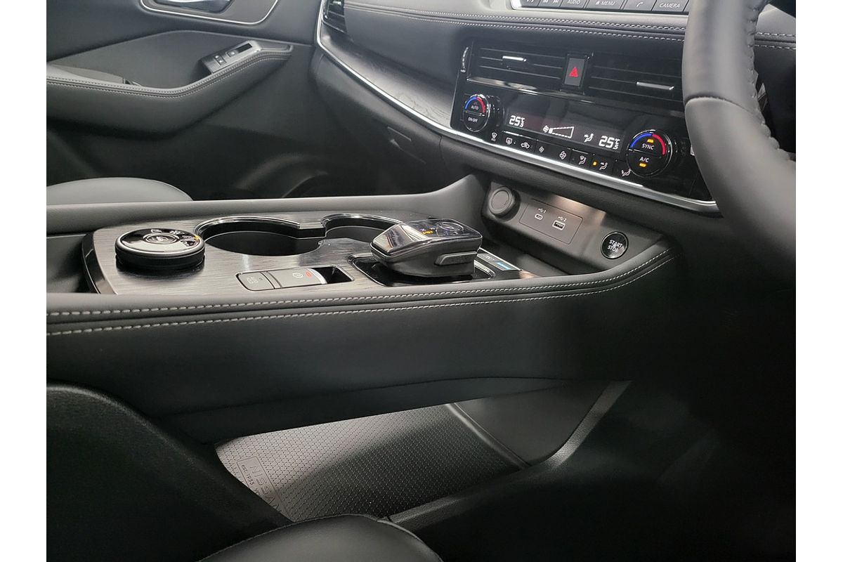 2025 Nissan X-TRAIL ST-L e-POWER T33