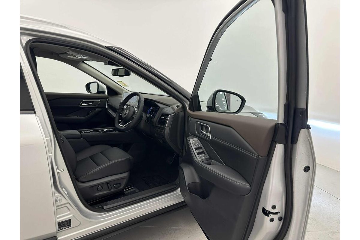 2025 Nissan X-TRAIL ST-L e-POWER T33