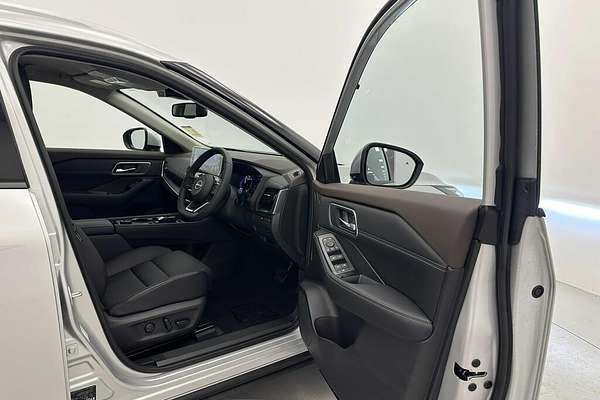 2025 Nissan X-TRAIL ST-L e-POWER T33