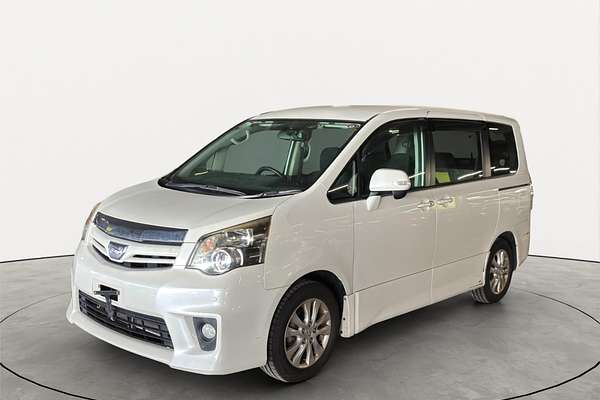 2010 Toyota Noah Si Slope Welcab