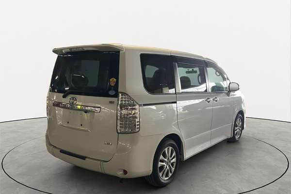 2010 Toyota Noah Si Slope Welcab