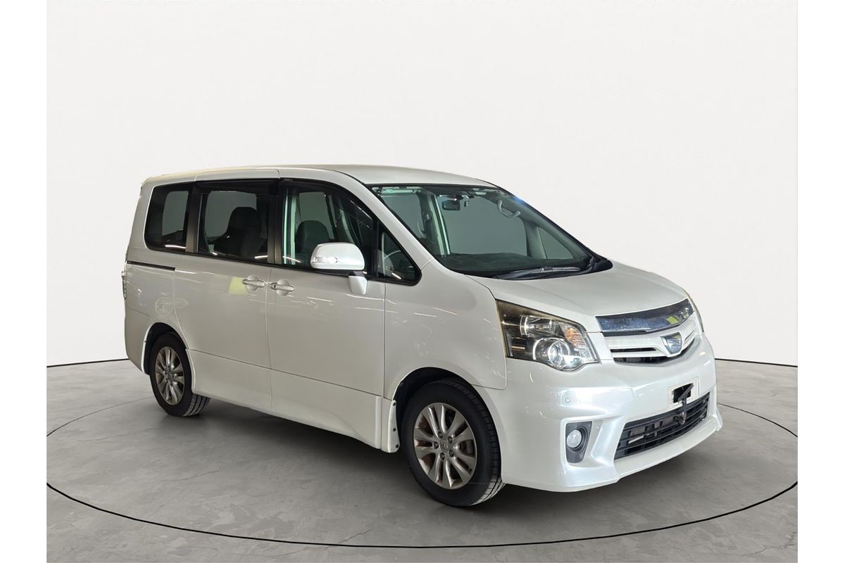 2010 Toyota Noah Si Slope Welcab