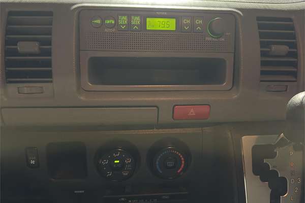 2011 Toyota Hiace Welcab