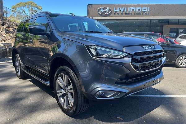 2023 Isuzu MU-X LS-T