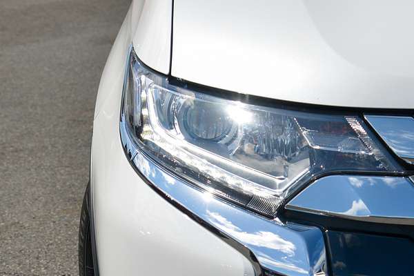 2017 Mitsubishi Outlander LS Safety Pack ZK