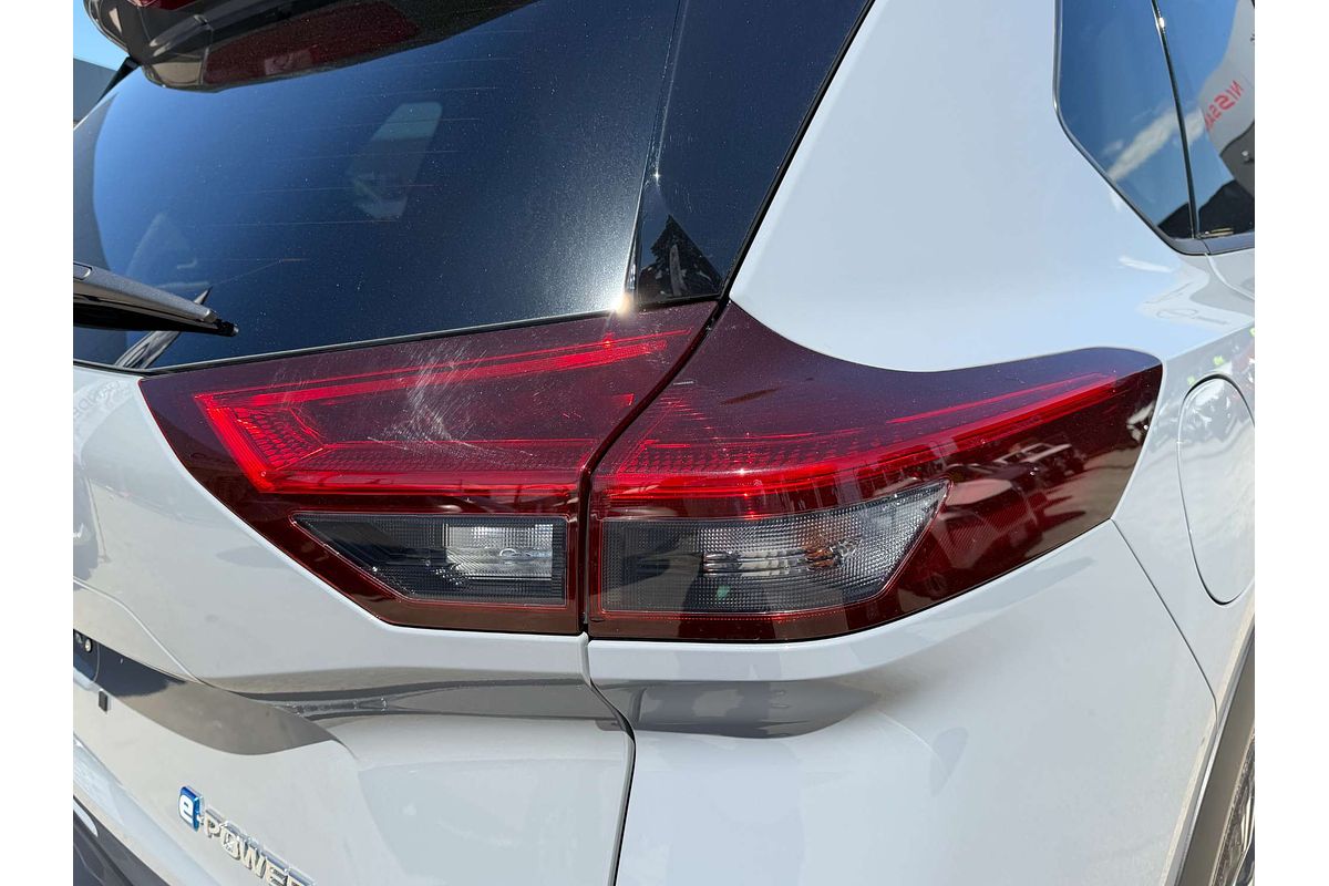 2025 Nissan X-TRAIL ST-L e-POWER T33