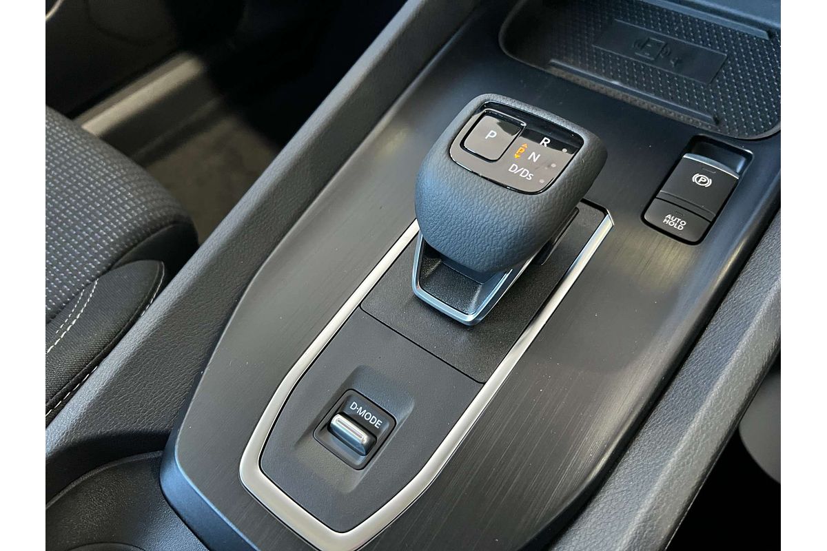 2025 Nissan QASHQAI ST-L J12