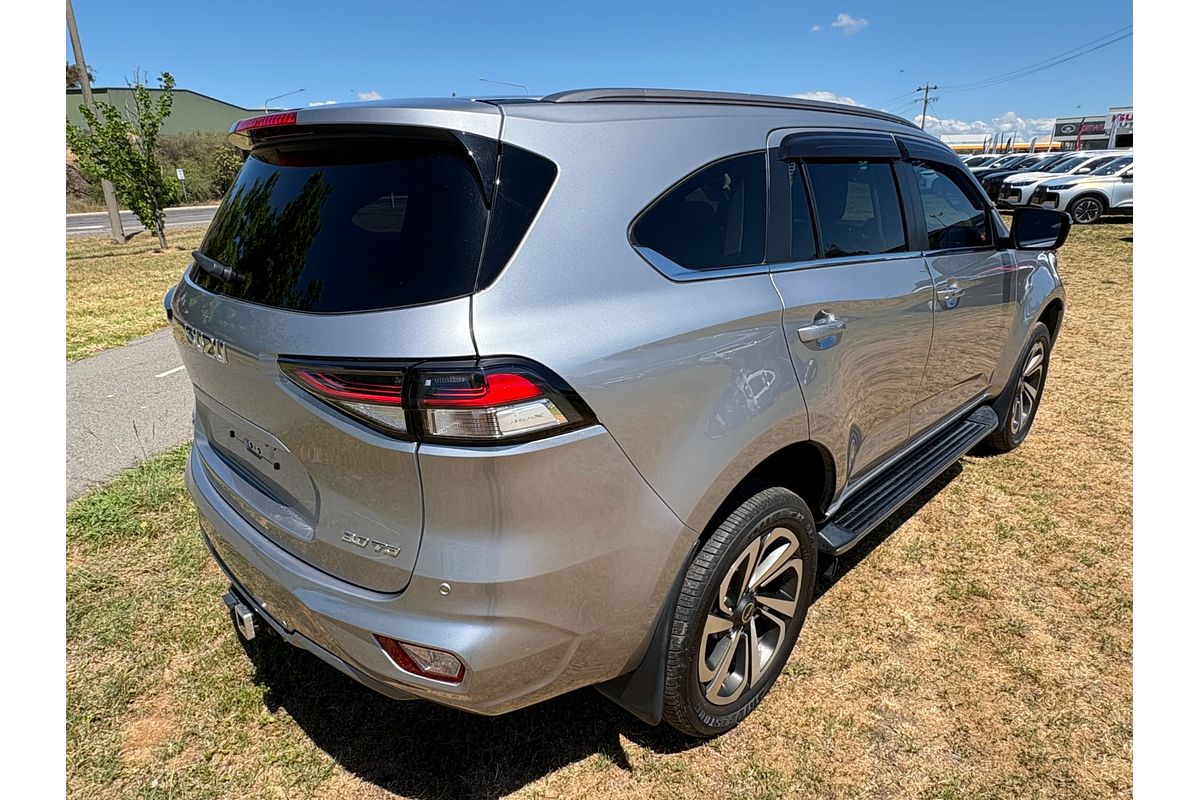 2021 Isuzu MU-X LS-T