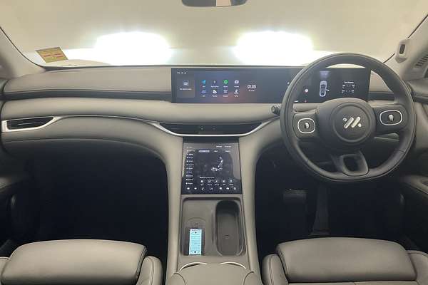 2025 MG IM6 Platinum S12L