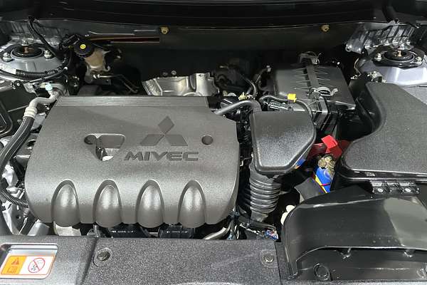 2019 Mitsubishi Outlander ES ZL