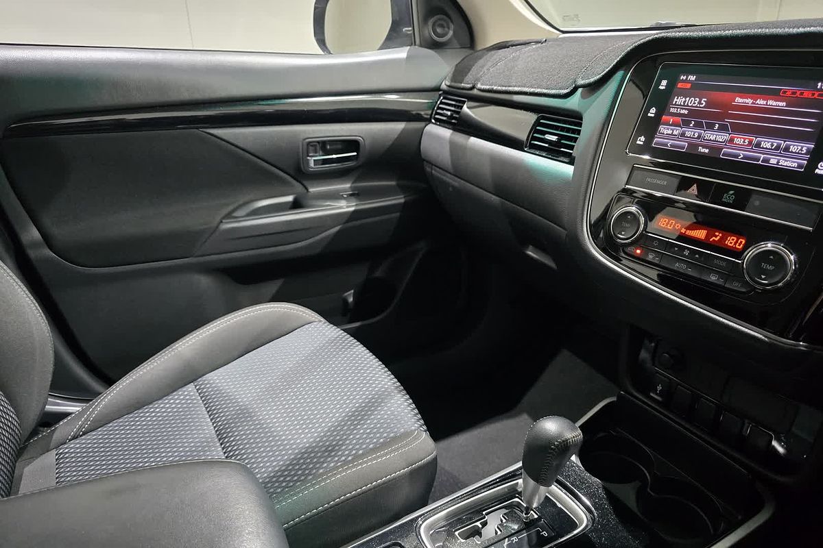 2019 Mitsubishi Outlander ES ZL