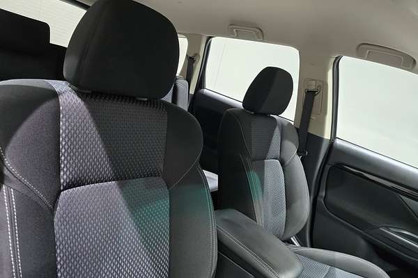 2019 Mitsubishi Outlander ES ZL