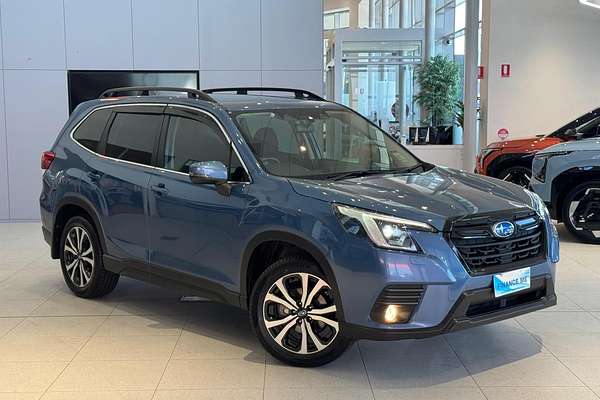2023 Subaru Forester 2.5i Premium S5
