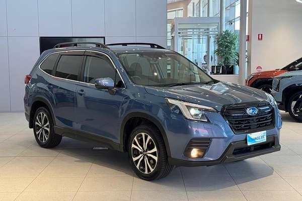 2023 Subaru Forester 2.5i Premium S5