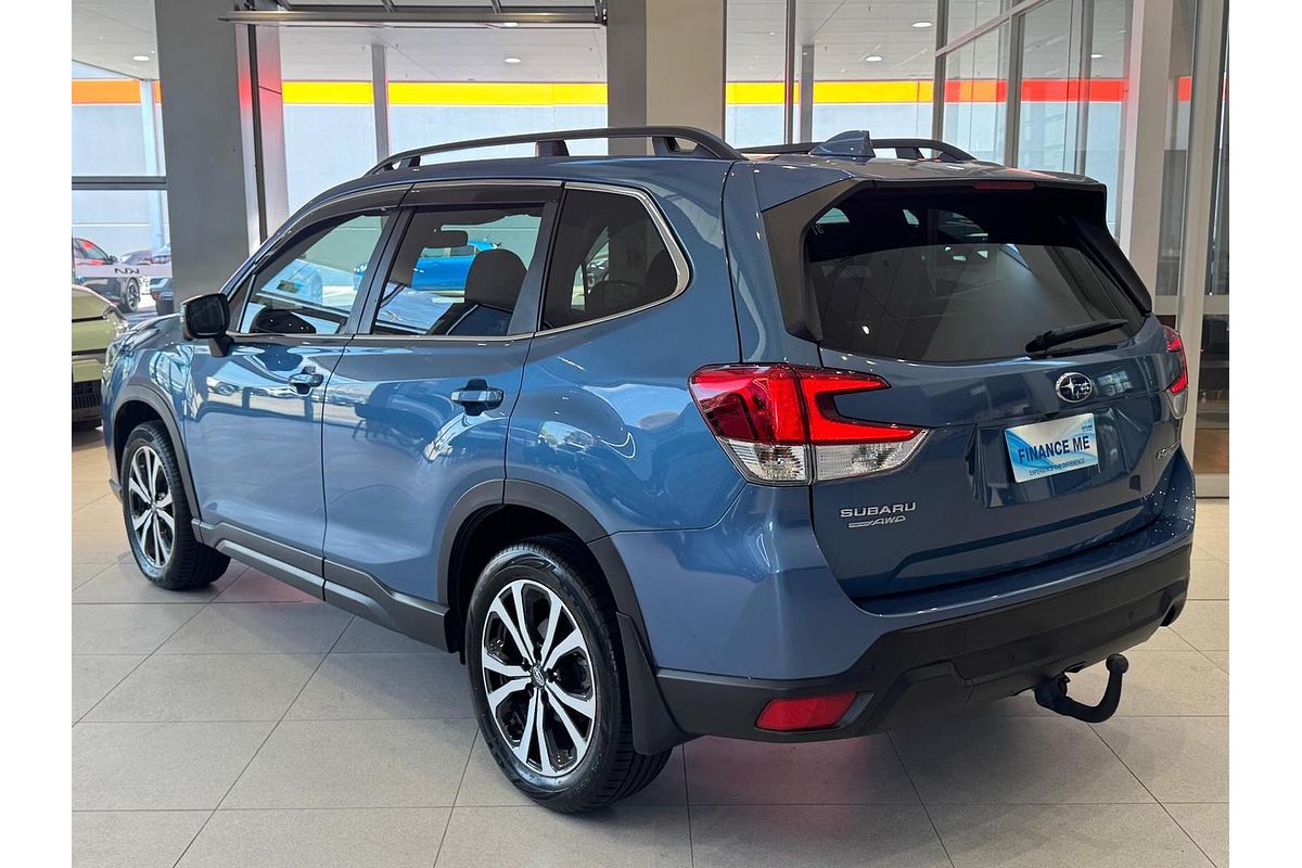 2023 Subaru Forester 2.5i Premium S5