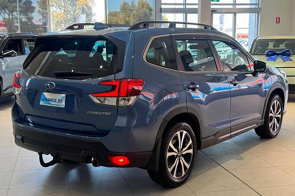 2023 Subaru Forester 2.5i Premium S5