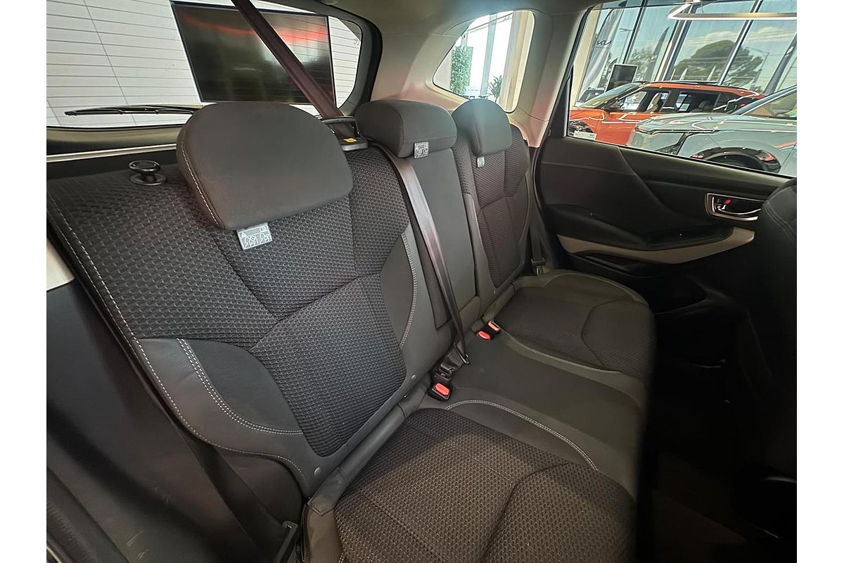 2023 Subaru Forester 2.5i Premium S5