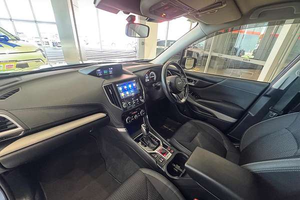 2023 Subaru Forester 2.5i Premium S5