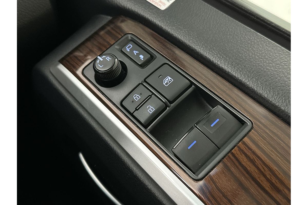 2019 Toyota Granvia VX GDH303R