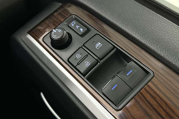 2019 Toyota Granvia VX GDH303R