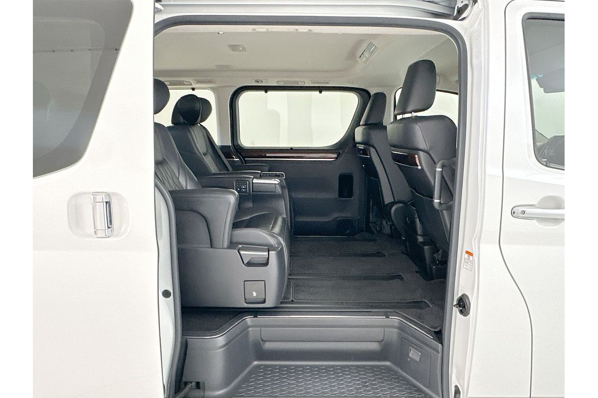 2019 Toyota Granvia VX GDH303R