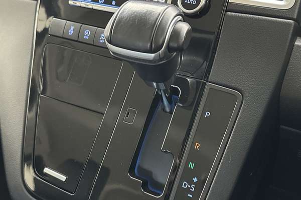 2019 Toyota Granvia VX GDH303R