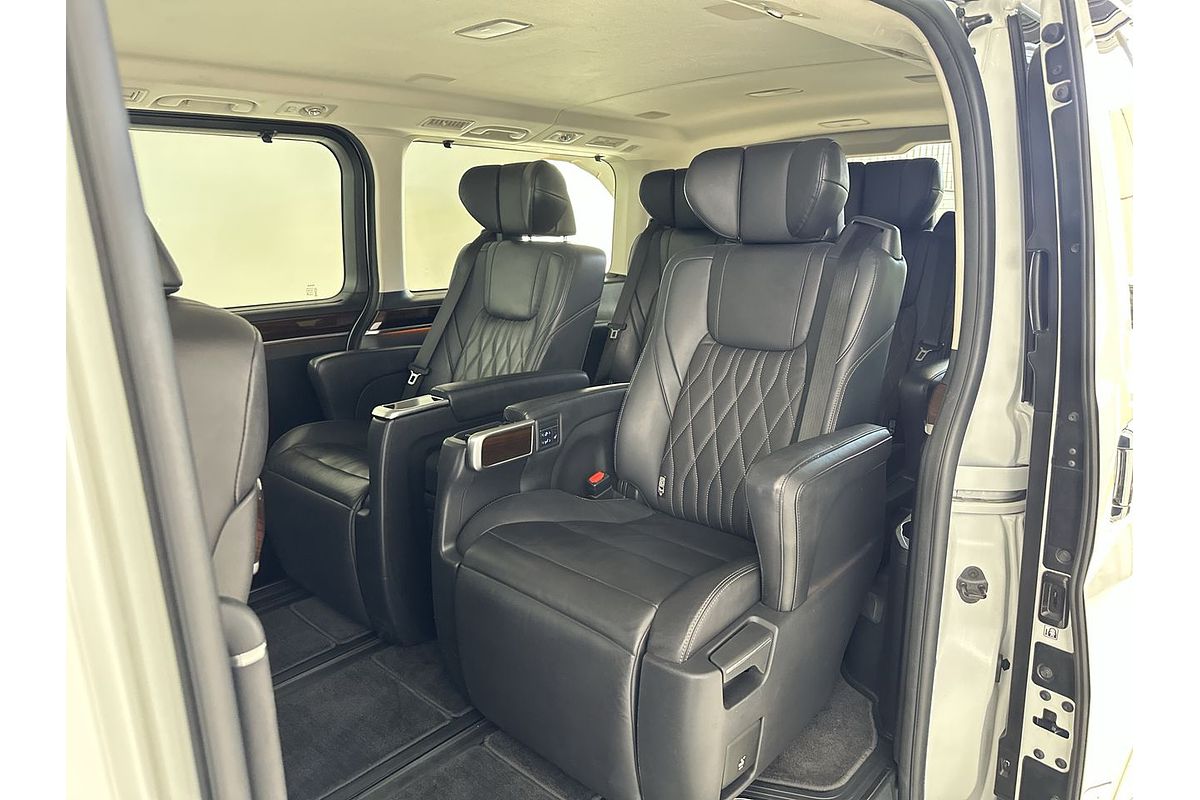 2019 Toyota Granvia VX GDH303R