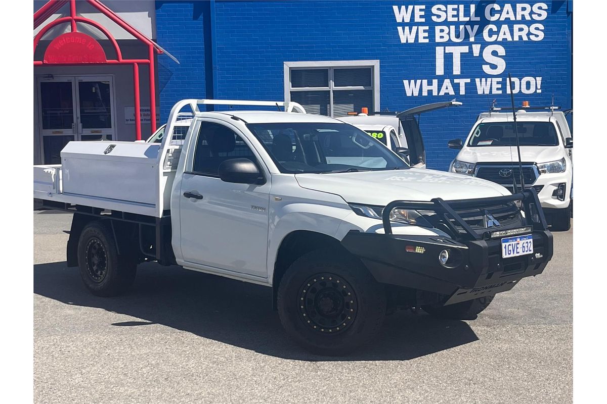 2019 Mitsubishi Triton GLX MR 4X4