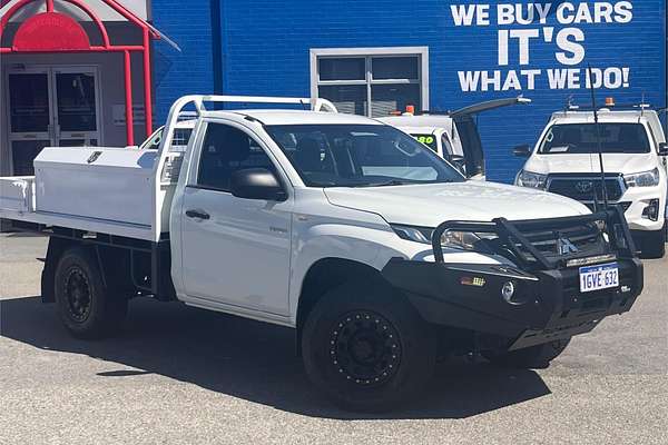 2019 Mitsubishi Triton GLX MR 4X4