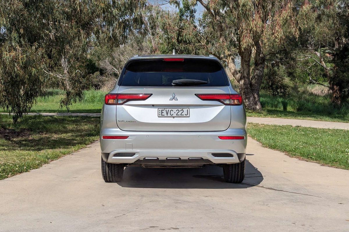 2022 Mitsubishi Outlander LS ZM